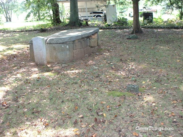 The Pathkiller tabletop style grave in the cemetery at New Echota